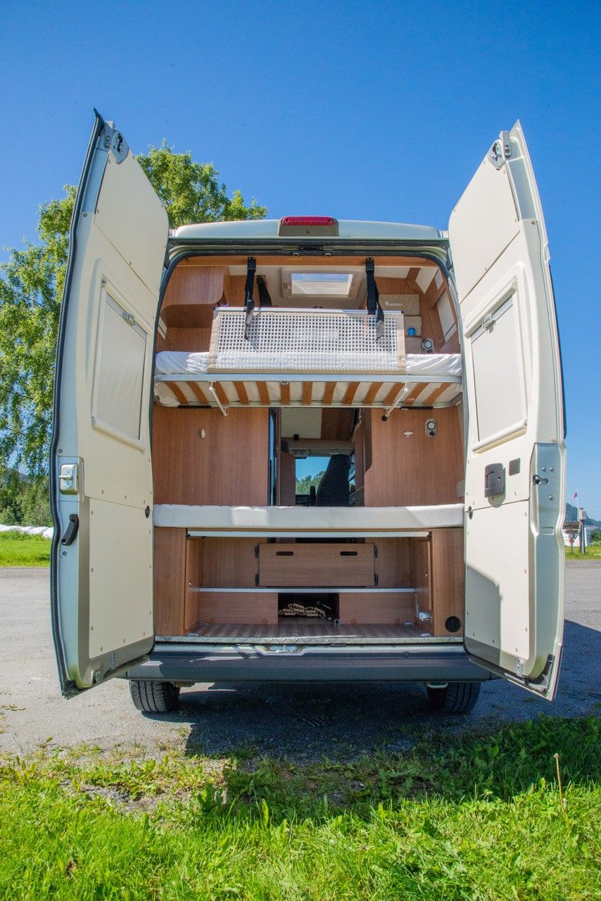 Camping-car Fourgon familial Dreamer 5 couchages – Image 5