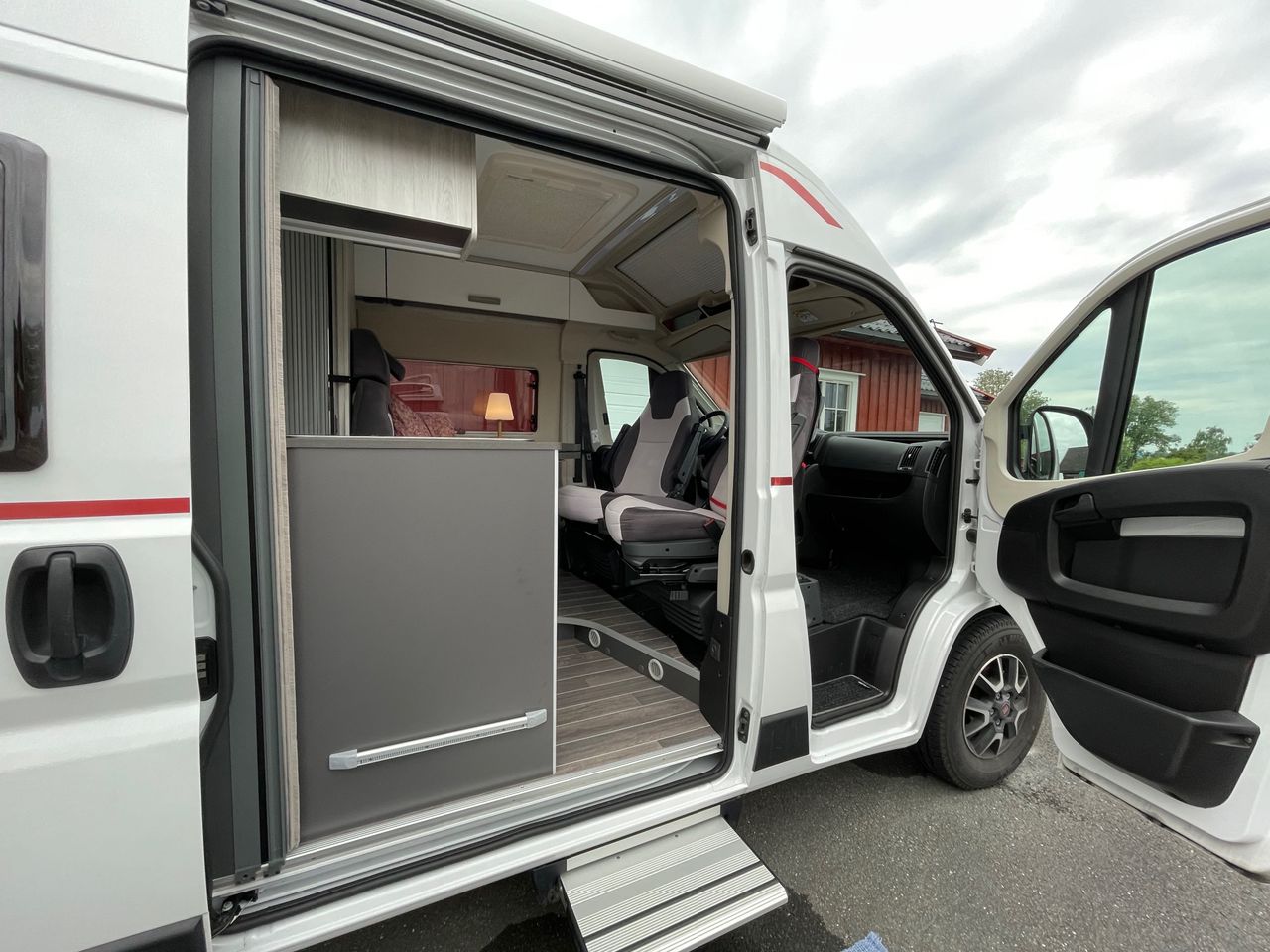 Camping-car Fourgon Fiat Ducato Roller Team Livingstone Sport – Image 6