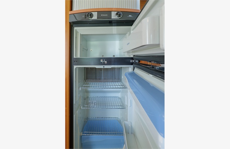 Camping car Rapido 690F Chambre fermée Année 2010 – Image 3