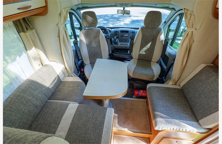 Camping car Rapido 690F Chambre fermée Année 2010 – Image 19