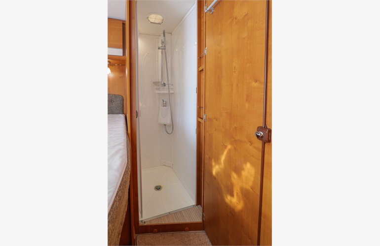 Camping car Rapido 690F Chambre fermée Année 2010 – Image 8