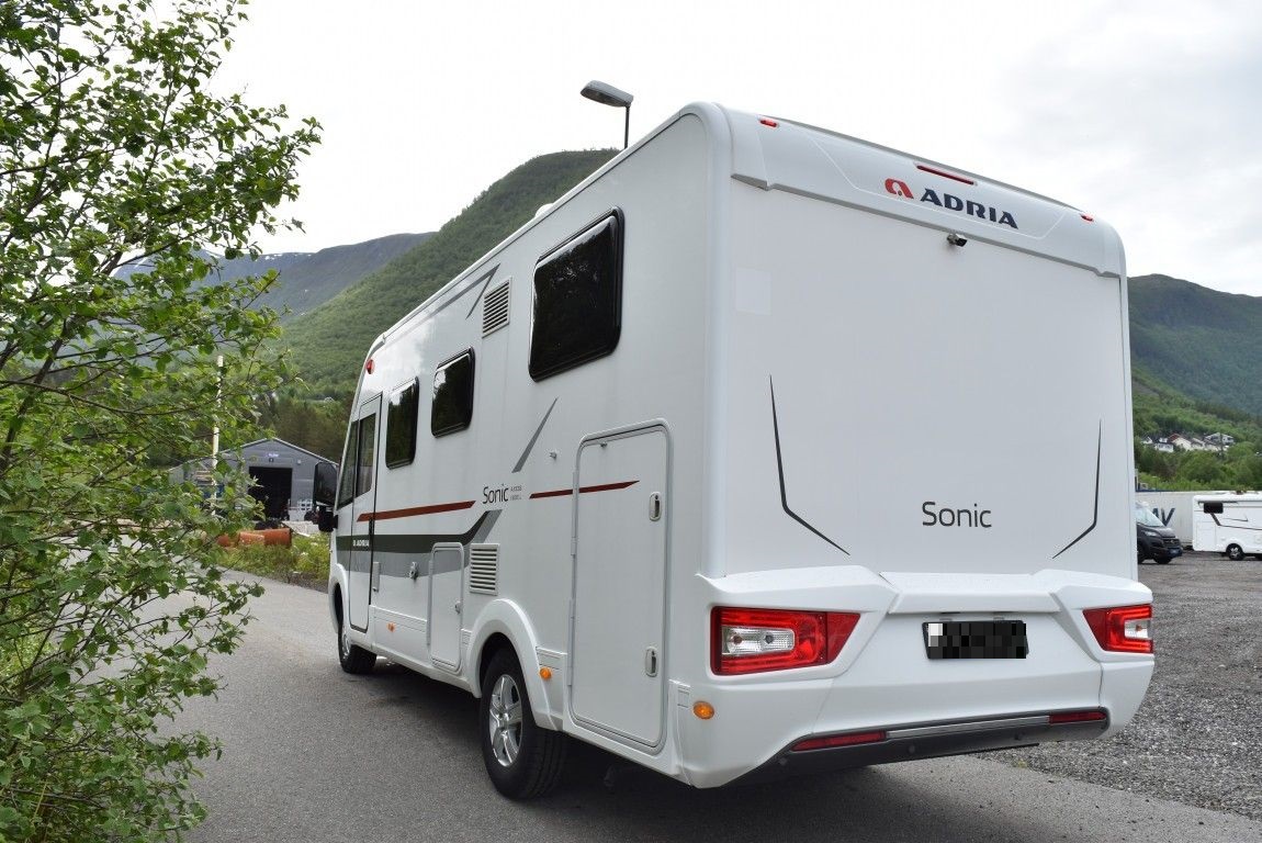 Camping-car Adria Sonic I 600 SL Année 2016 - Image 6