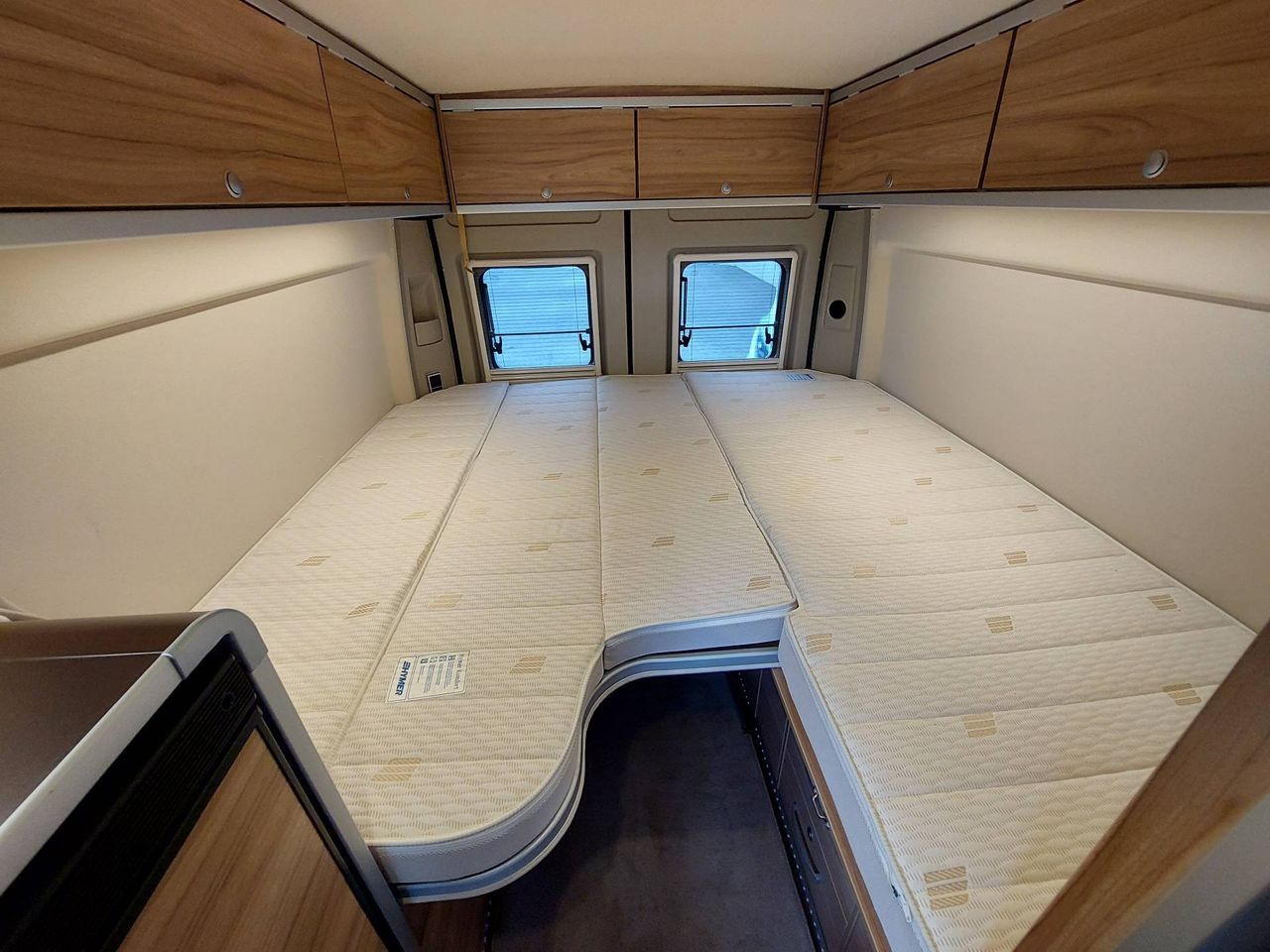 Camping-car Hymer Yellowstone Mobil-home Sprek city Année 2018 – Image 5