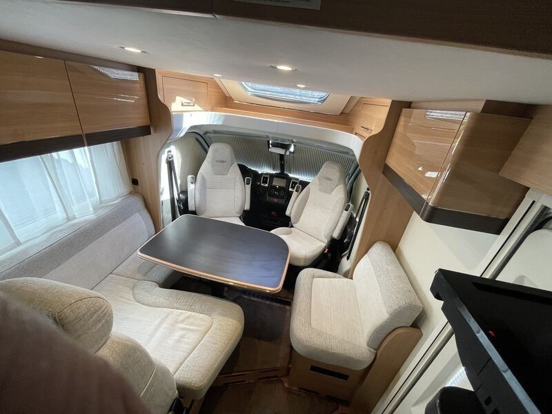 Camping-car LMC H 737 G Breezer 150 ch Lits simples Satellite Navi Caméra – Image 2